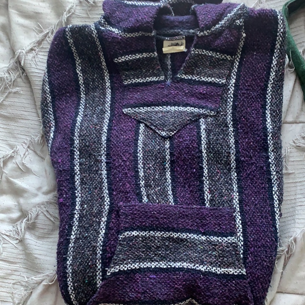 Traditional woven sweatshirt